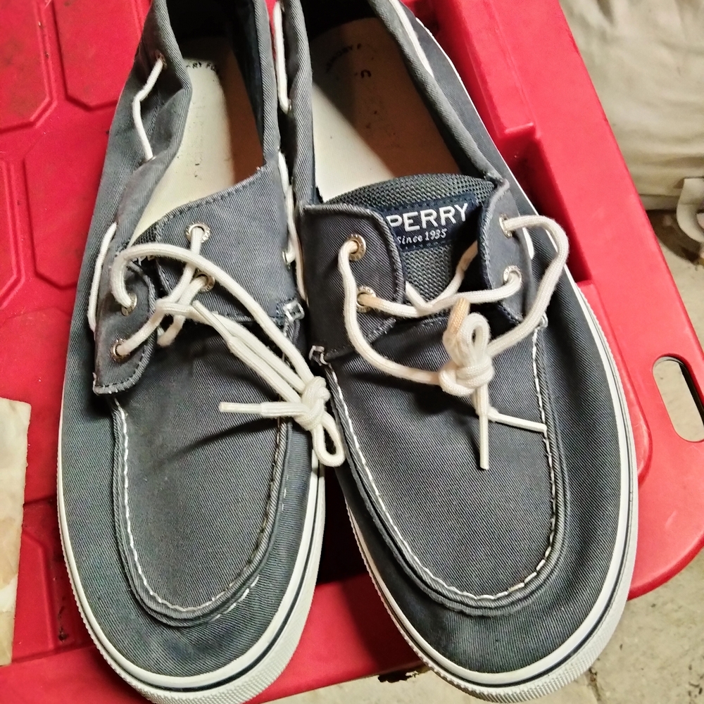 Sperry Gray Boat Shoes with Classic Moccasin Design